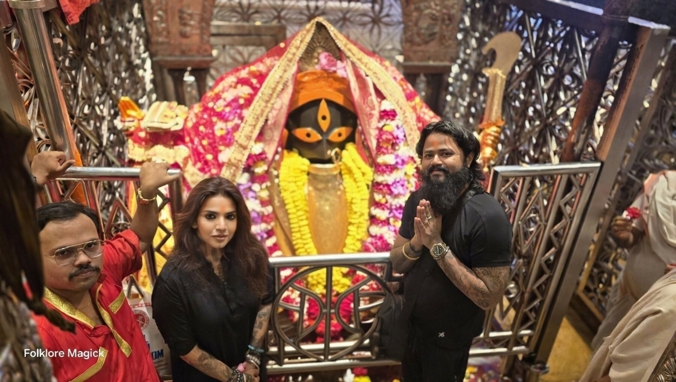 Meenakshii and Rohan at Kalighat
